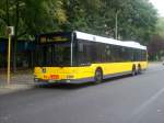 MAN NL 313-15 m - B V 1578 - in Berlin, S Kpenick, Buswartestelle