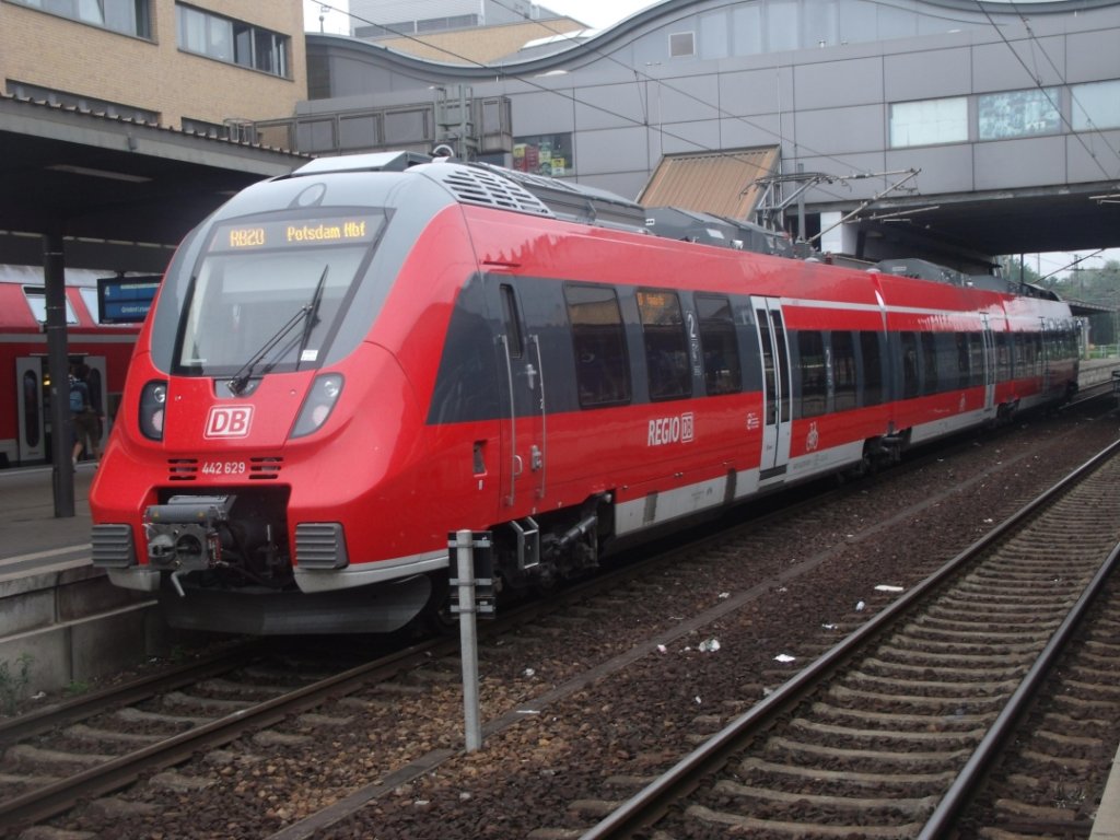 DB - Talent II - 442 629/ 842 129/ 442 129 - als RegionalBahn - RB 20 - in Potsdam Hauptbahnhof