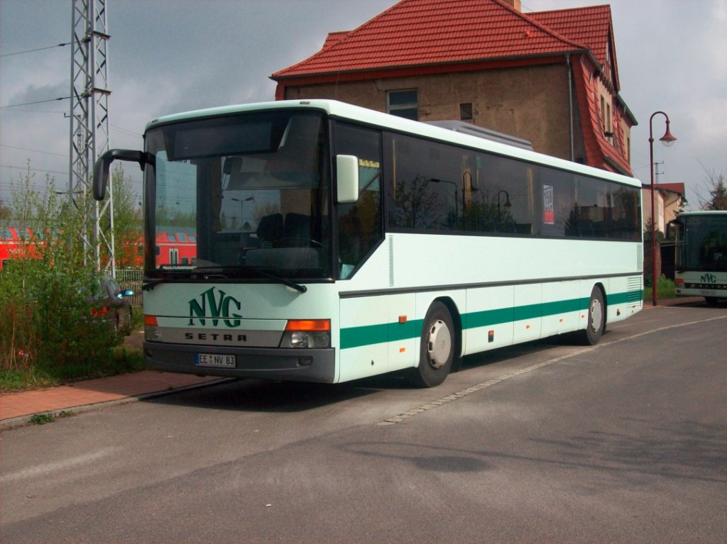 NVG - Setra S 315 UL - EE NV 83 - in Elsterwerda, am Bahnhof