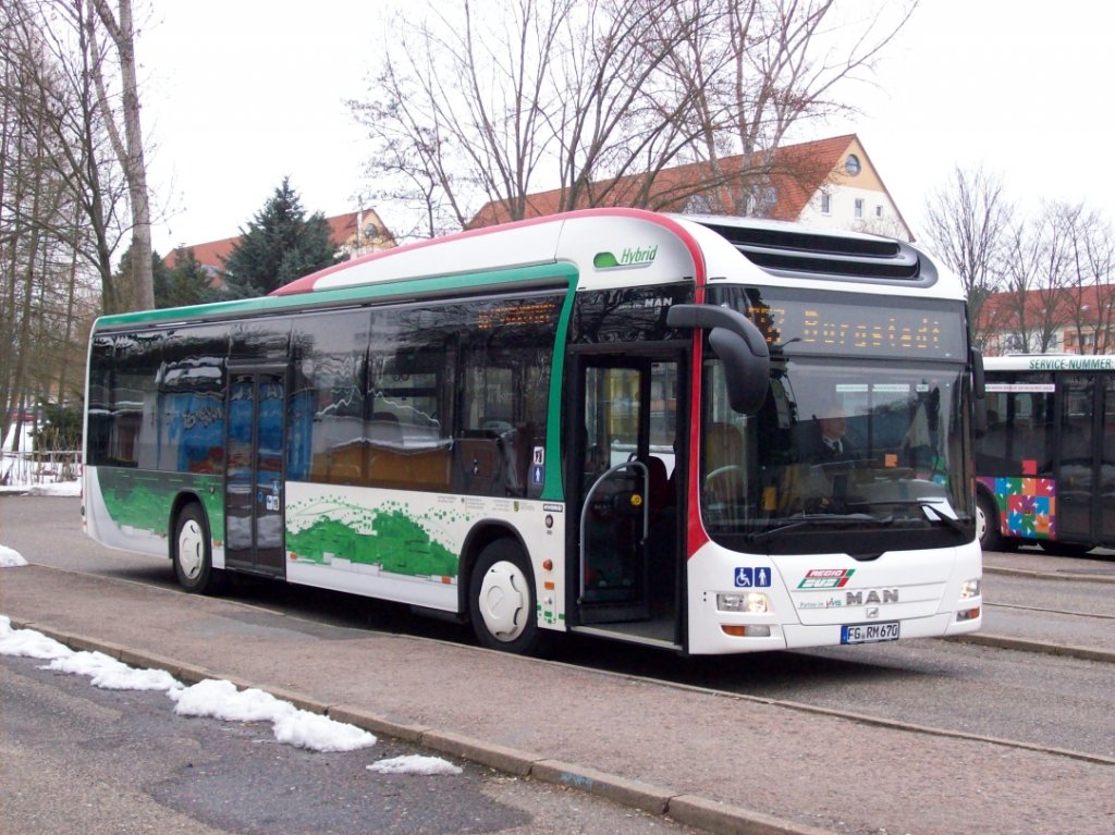 Wagen 1701 | FG RM 670 | MAN Loin´s City Hybrid | Aufnahmeort: Hartmannsdorf, Anton-Günther-Platz