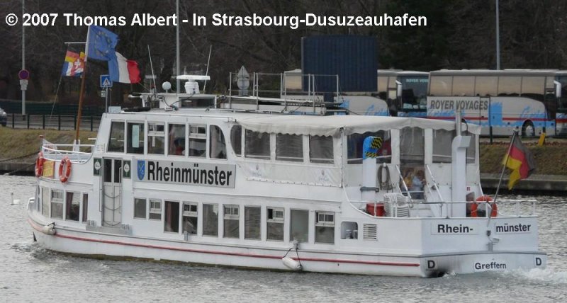 Name:  RHEINM�NSTER  , ex  STADT KEHL  - 200?, ex  CIGONIE  -1994, ex  GL�CK AUF  -1987 / Baujahr: 1928 / Bauwerft: Hilgerswerft in Rheinbrohl (Deutschland) / Flagge: Deutschland / L�nge: 27,27 m / Breite: 5,00 m / Tiefgang: 1,20 m / 200 Passagiere / Antrieb: 150 PS / Eigner~Betreiber: Karl-Heinz Hermann ~ Personenschifffahrt Hermann , ex Kehler Personenschiffahrt bis ? / Heimathafen: Greffern (Kehl bis 200?) / Fahrtgebiet: Rhein / Schiffs- oder Registriernummer: ? / Bemerkung: 1960 in Neckarstein umgebaut > verl�ngert und verbreitert. 1994 bei Karcher in Freistett umgebaut und modernisiert.