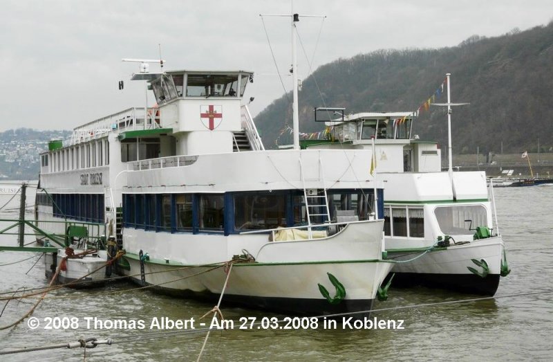 Name:  STADT KOBLENZ  / Baujahr: 1958 / Bauwerft: ? in Hassmersheim am Neckar (Deutschland) / Flagge: Deutschland / L�nge: 42,00 m / Breite: 7,00 m / Tiefgang: 0,90 m / 600 Passagiere / Antrieb: 450 PS / Eigner~Betreiber: Rhein-Moselschifffahrt H�lzenbein GmbH in Koblenz / Heimathafen: Koblenz / Fahrtgebiet: Rhein und Mosel / Schiffs- oder Registriernummer: ? / Bemerkung: 1968 und 1978 wurde das Schiff umgebaut und dabei verl�ngert. Im April 2008 auf einer Werft in Oberwinter in Brand geraten und dabei fast vollst�ndig ausgebrannt. 2008 war es nicht im Einsatz, soll aber wahrscheinlich wieder aufgebaut werden.