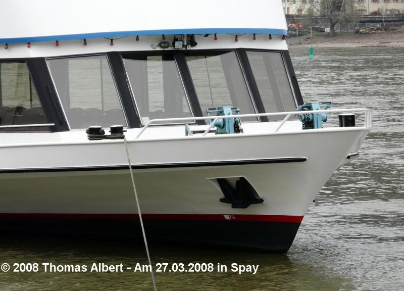 Weitere Fotos:  LA PALOMA  (1992) - Bugansicht