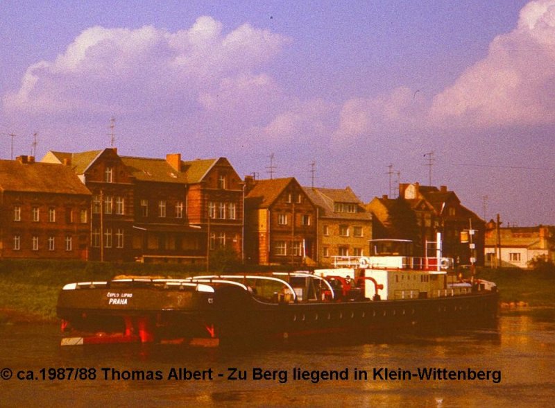 Weitere Fotos:  TYRS  (1958) / Weitere Fotos:  TYR�  (1958) - Hier als Heckradschlepper  LIPNO  in Klein-Wittenberg.